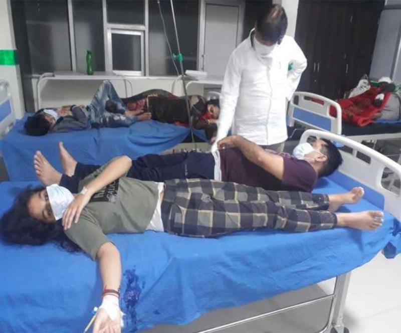 कुट्टू के आटे की पूडी खाकर एक ही परिवार के करीब 10 लोग बीमार