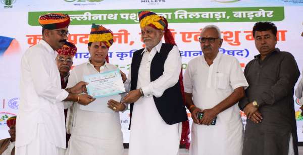 तिलवाड़ा मेले में पहली बार ऊंट दौड़