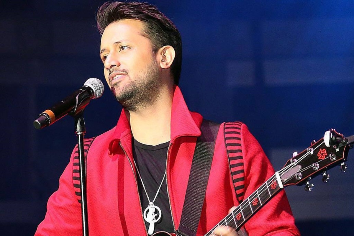 Bollywood Singer Atif Aslam Blessed With Baby Girl On Ramadan, Shared First Pic Of Daughter