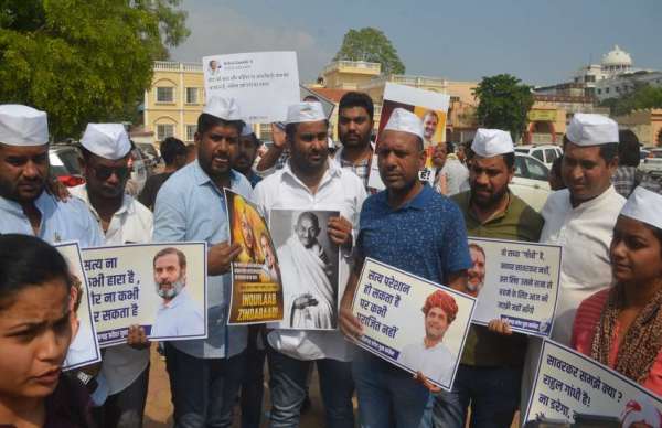 राहुल गांधी सच के साथ सत्य परेशान हो सकता है पराजित नहीं