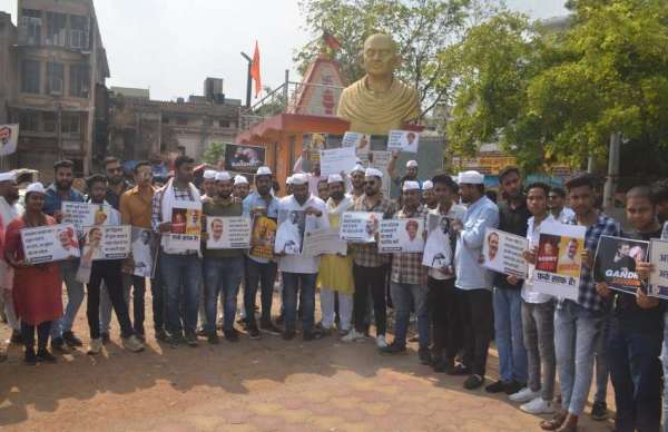 राहुल गांधी सच के साथ सत्य परेशान हो सकता है पराजित नहीं