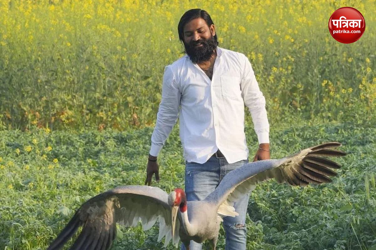 Arif and Saras are separated