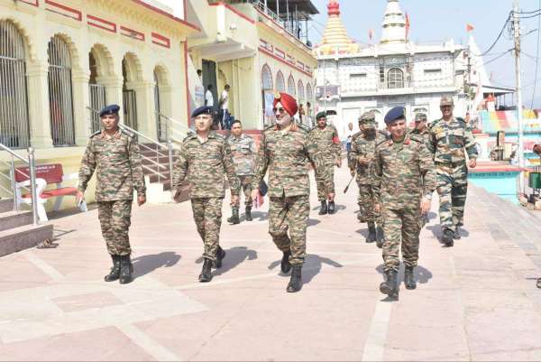एनसीसी महानिदेशालय के निदेशक ले.जनरल गुरबीरपाल सिंह पहुॅचे नर्मदापुरम..देखें तस्वीरें