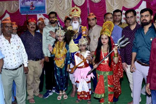 चेटीचण्ड पर निकाली भगवान झूलेलाल की शोभायात्रा