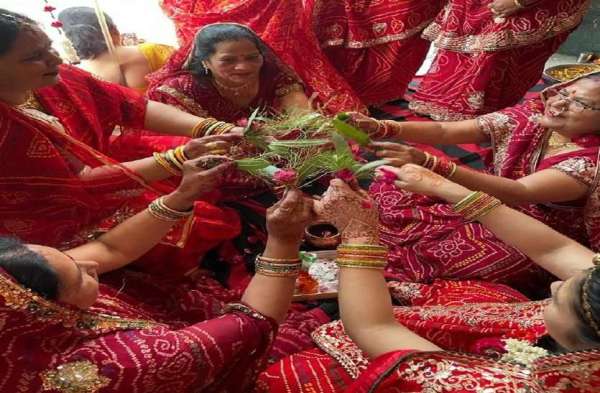 भंवर म्हाने पूजन द्यो गणगौर...