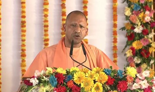 Yogi Adityanath comment on rahul gandh