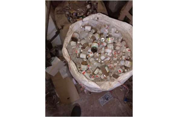 बांसवाड़ा. क्लीनिक पर मिला वेस्टेज।बांसवाड़ा. क्लीनिक पर मिला वेस्टेज।