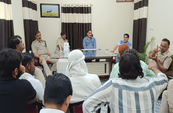 Patrika Photo Gallery: आन्दोलनकारियों से प्रशासन की वार्ता विफल, बाजार खुले, लेकिन रास्ते अब भी जाम