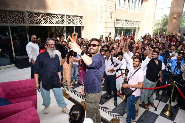 अभिनेता अजय देवगन पहुंचे राजस्थान पत्रिका के झालाना कार्यालय में