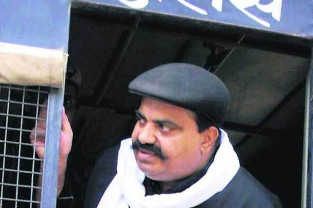 Mafia Atiq Ahmad Family.jpg