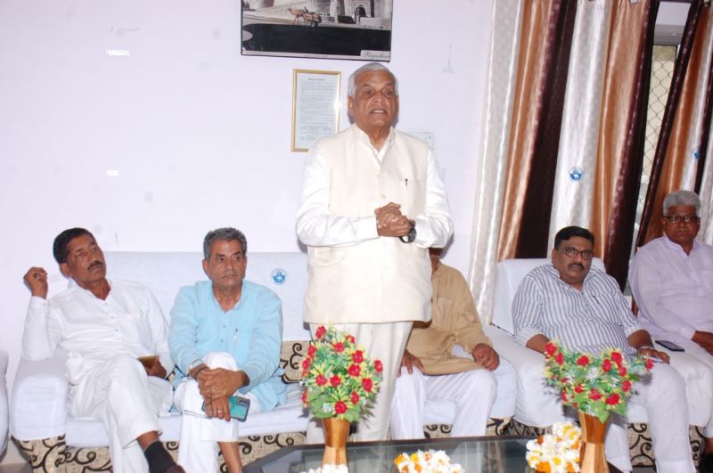 राहुल गांधी की सदस्यता रद्द करने पर आक्रोश, कांग्रेस की भाजपा को घेरने की तैयारी