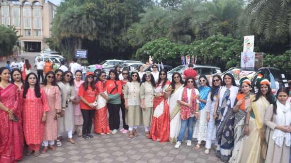 कार रैली से दिया सॅदेश 