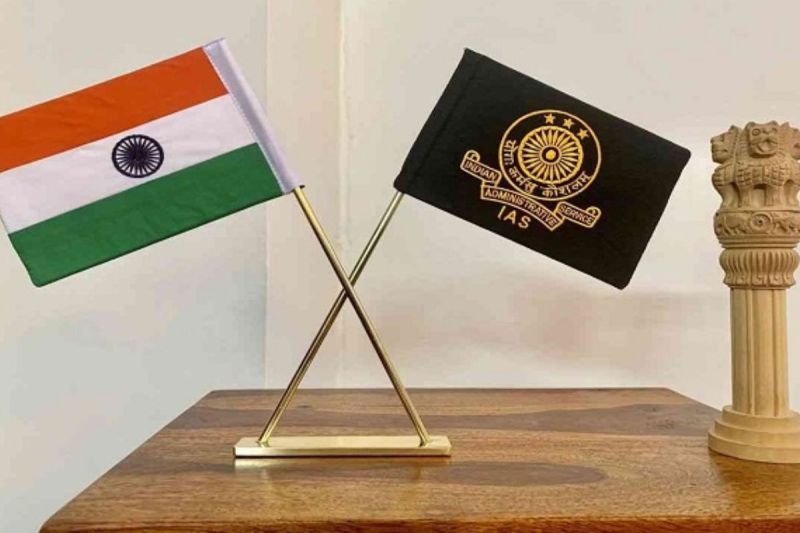 10 IAS officers of 1990 batch