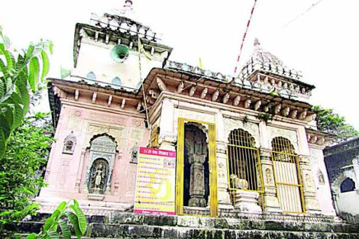 Badshah Halwai mandir