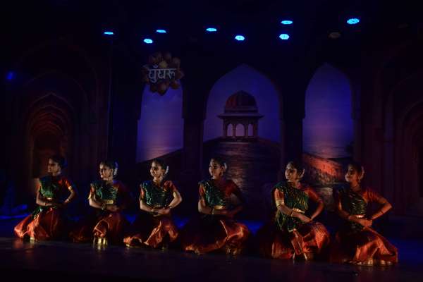 कत्थक न्रत्य मे दिखी प्रतिभा   