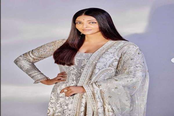 aishwarya123.jpg