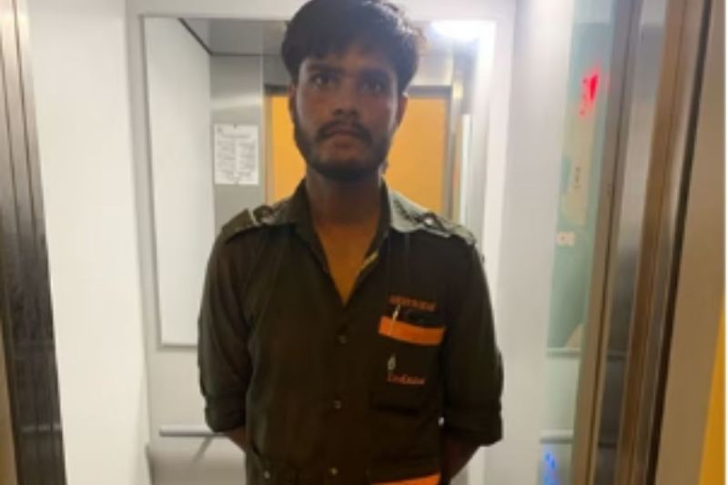 UP News Graduate Gas Wala! Door-to-door delivery of LPG