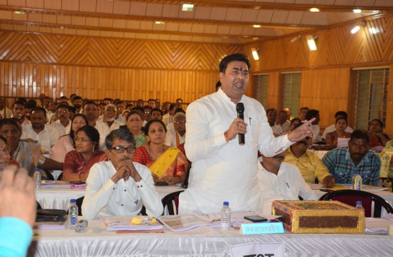 दुर्ग नगर निगम - सरकारी स्कूल की जमीन की बिक्री को हामी, दुकानों के बरामदें पर बहुमत का इनकार