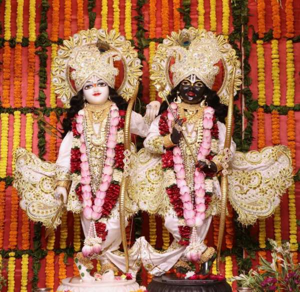 'Ram Navami' पर कृष्ण बलराम मंदिर में विशेष यज्ञ का आयोजन