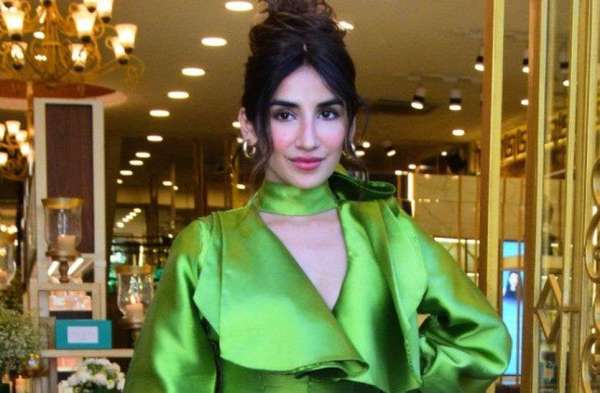 girls hostel fame actress parul gulati