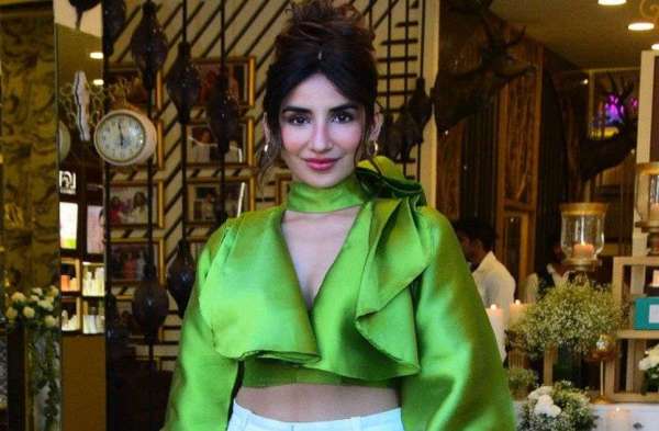 girls hostel fame actress parul gulati