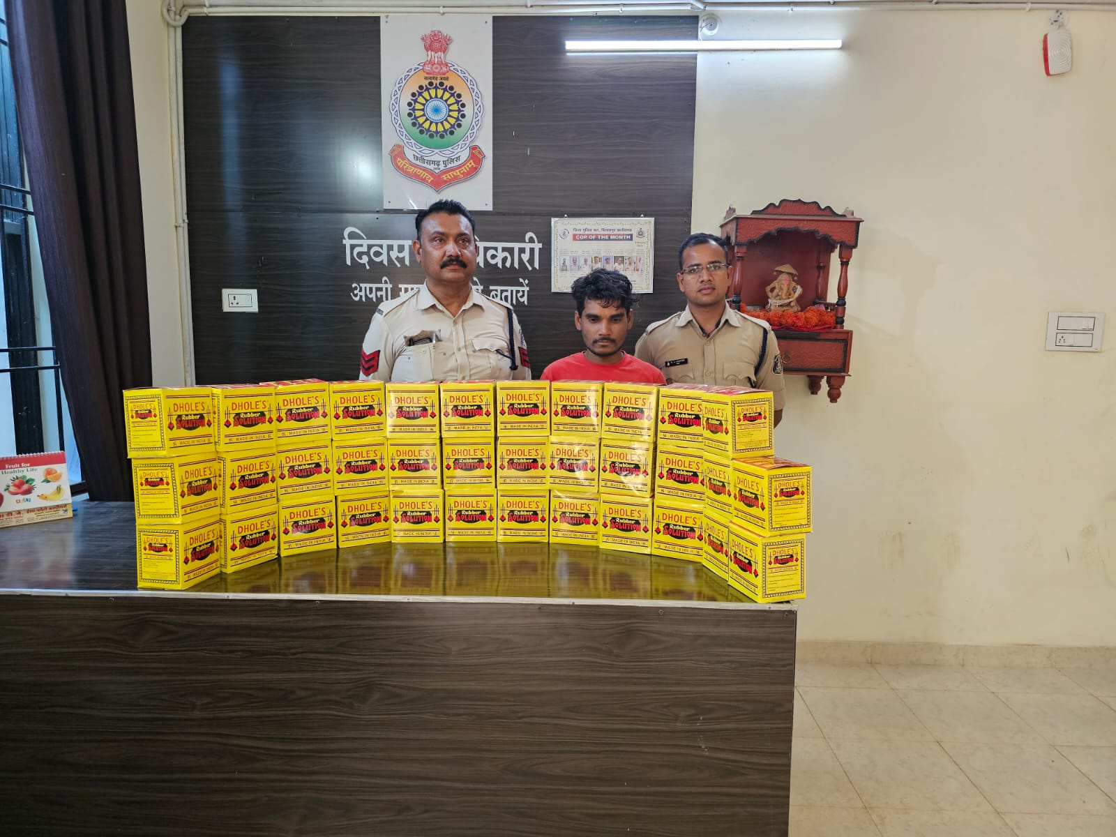 सायकल दुकान संचालक बेच रहा था बच्चों व अन्य नशे के लिए बोनफिक्स पुलिस ने दी दबिश