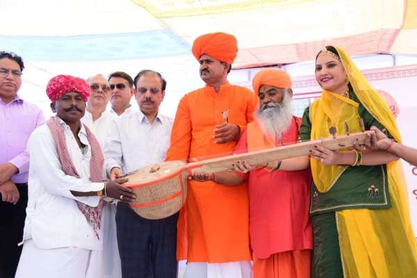 वाणी उत्सव का समापन, कलाकारों को मिला पुरस्कार