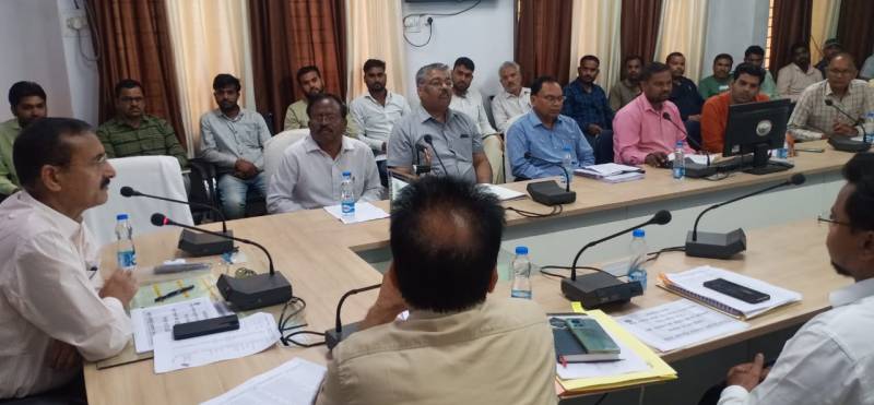 The collector said in a strict tone - Fair price shops should open 20 days in a month, action will be taken on negligence