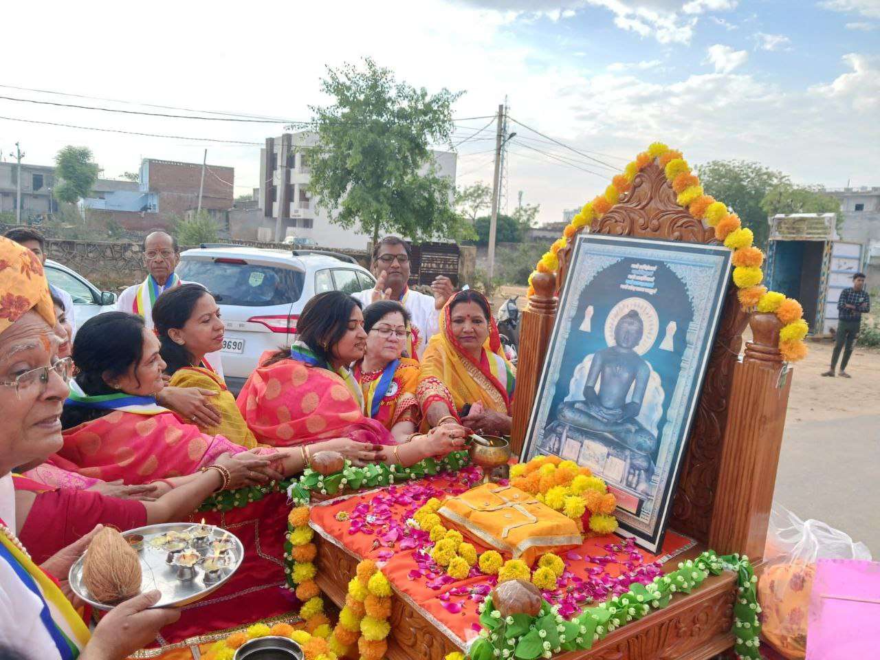 देखें फोटो: जैन धर्म के 24 वें तीर्थंकर भगवान महावीर का 2622 वां जन्म कल्याणक
महोत्सव सोमवार को