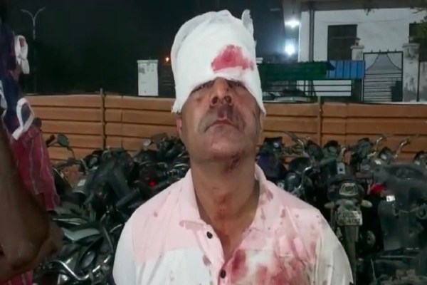 Video:1युवक के साथ 4 चार युवकों ने कि जमकर मारपीट