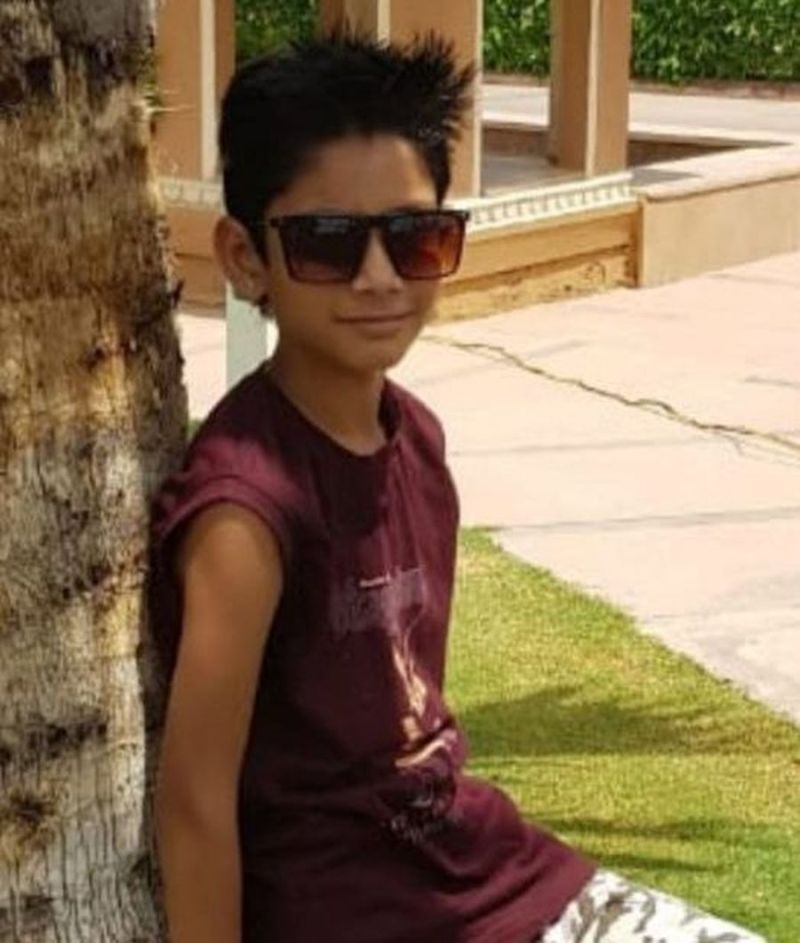 स्टेशनरी लाने घर से निकला छात्र दिलली रेलवे स्टेशन पहुंचा