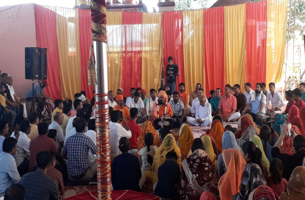 Patrika Photo Gallery:  हनुमान जन्मोत्सव मनाया: बजरंग बली के चरणों में बही भजनों की गंगा