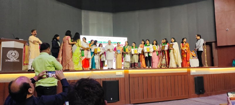 Sushma Swaraj Women Award 2023: देश की 21 महिलाओं का मेरठ में हुआ सम्मान