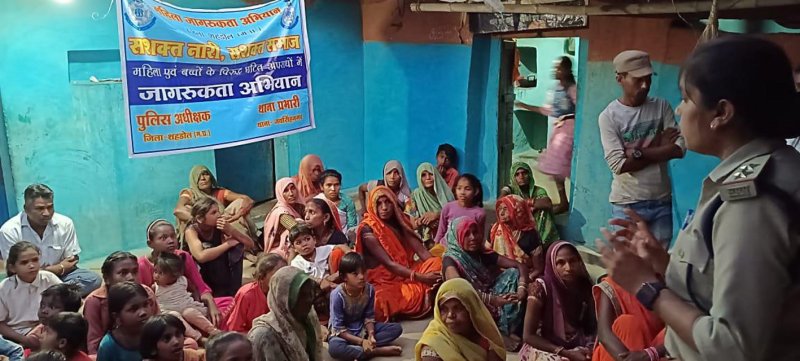 गली-चौराहा, स्कूल, कॉलेज सहित 218 जगहों में एक लाख से ज्यादा लोगों तक पहुंची पुलिस