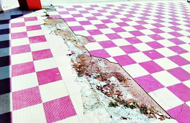 रखरखाव नहीं होने से क्षतिग्रस्त हो रहा शासकीय पीजी कॉलेज का ऑडिटोरियम