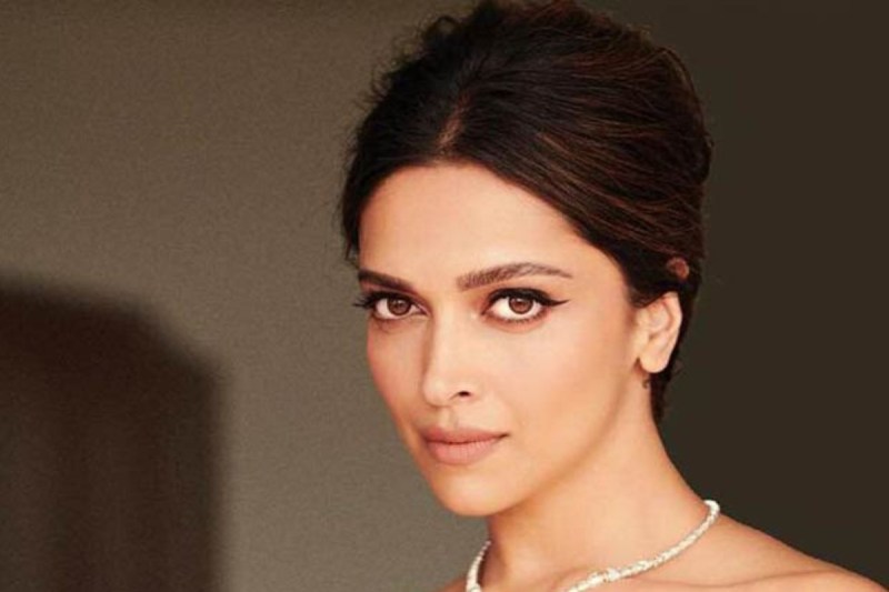 deepika_padukone_look.jpg