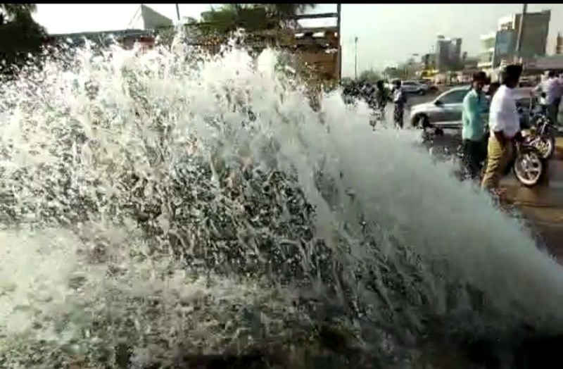 बीसलपुर की पाइप लाइन टूटी, हजारों लीटर पानी हुआ बर्बाद