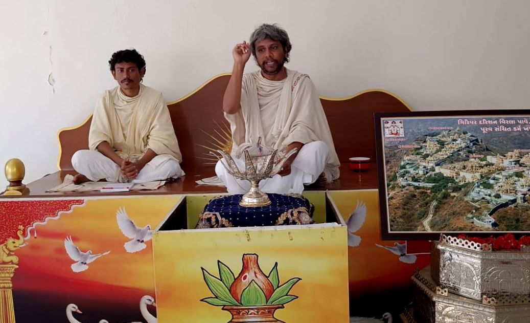 Muni Raja सिद्धाचल की यात्रा से आत्मा पवित्र बनती है-मुनि राजपद्मसागर | The soul ...