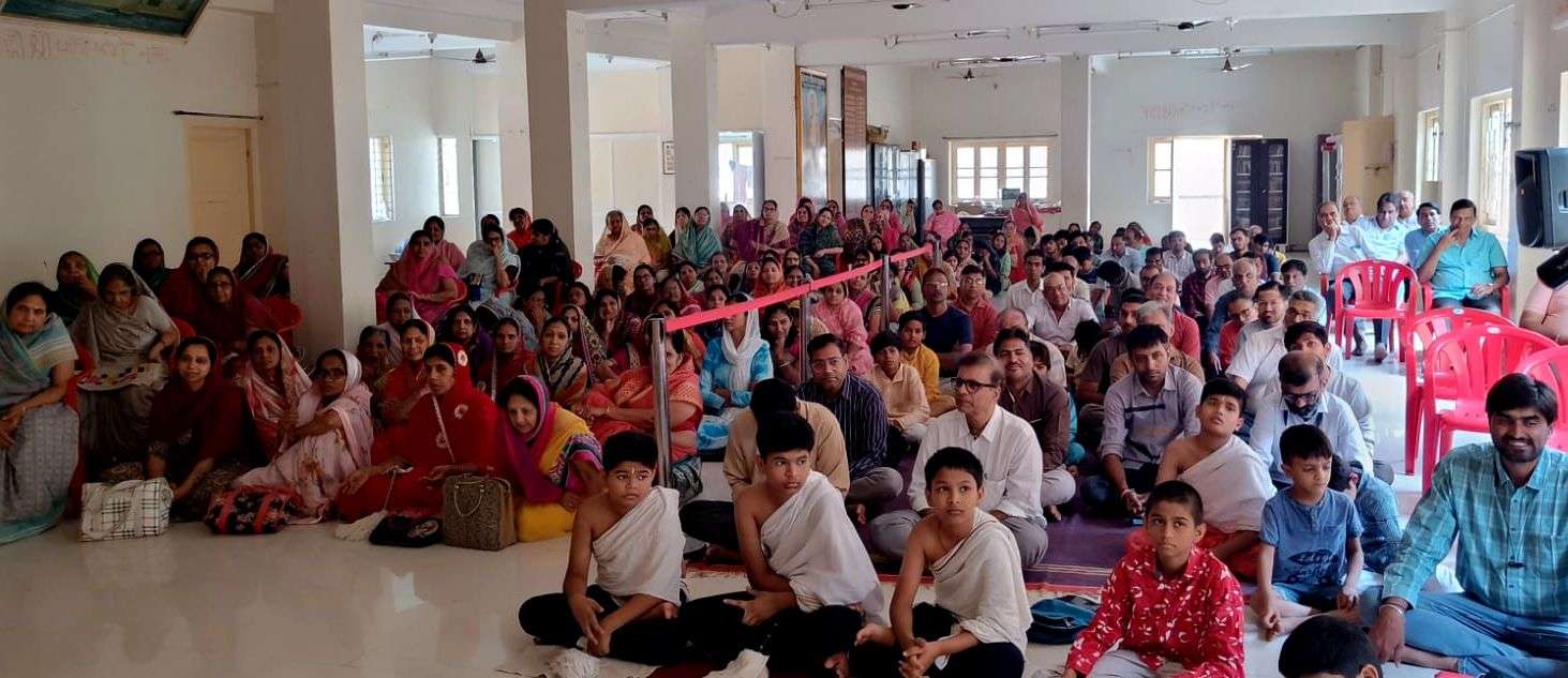 Muni Raja सिद्धाचल की यात्रा से आत्मा पवित्र बनती है-मुनि राजपद्मसागर | The soul ...