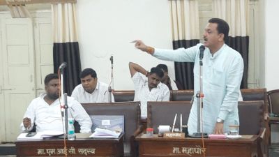 Uproar in the meeting of Municipal Corporation House regarding water crisis