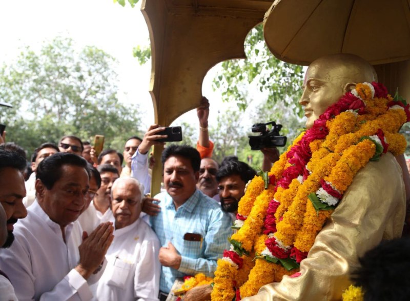 सेन समाज ने निकली वाहन रैलियां