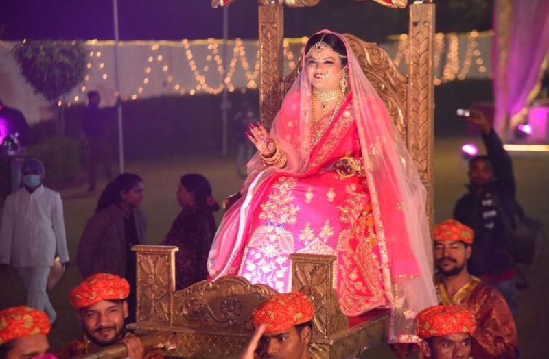 समर वेडिंग का सीजन शुरू, जानिए इस बारे के नए ट्रेंड्स के बारे में