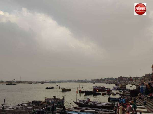 varanasi_ganga_river_bank__d.jpg