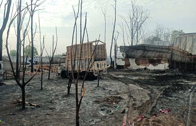 मोडासा : पटाखा कारखाना के मालिक सहित दो पर मामला दर्ज