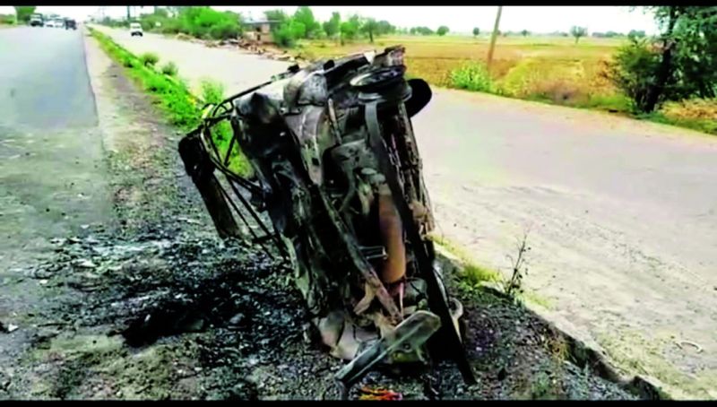 सीएनजी ऑटो में लगी आग, डेढ़ वर्ष की मासूम जल गई जिंदा