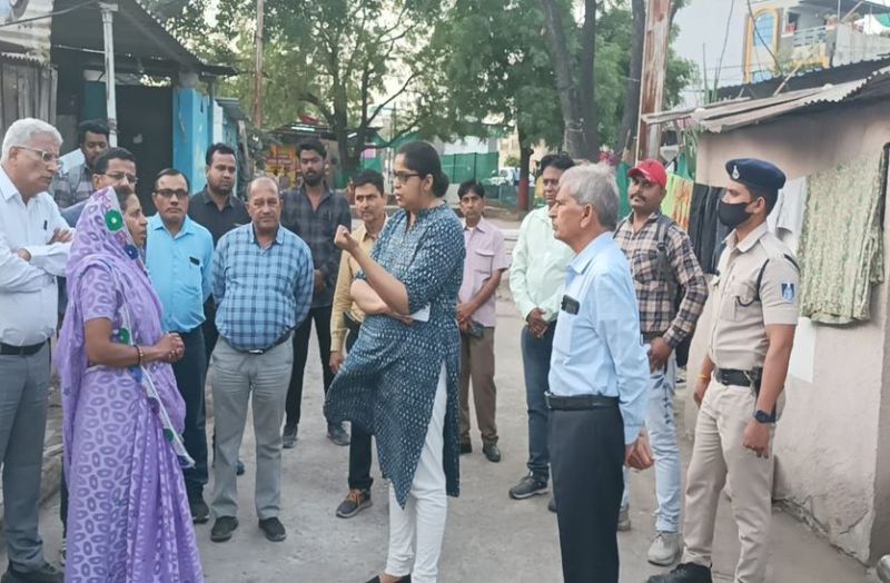 Indore News : पानी की समस्या से हुआ निगमायुक्त का सामना