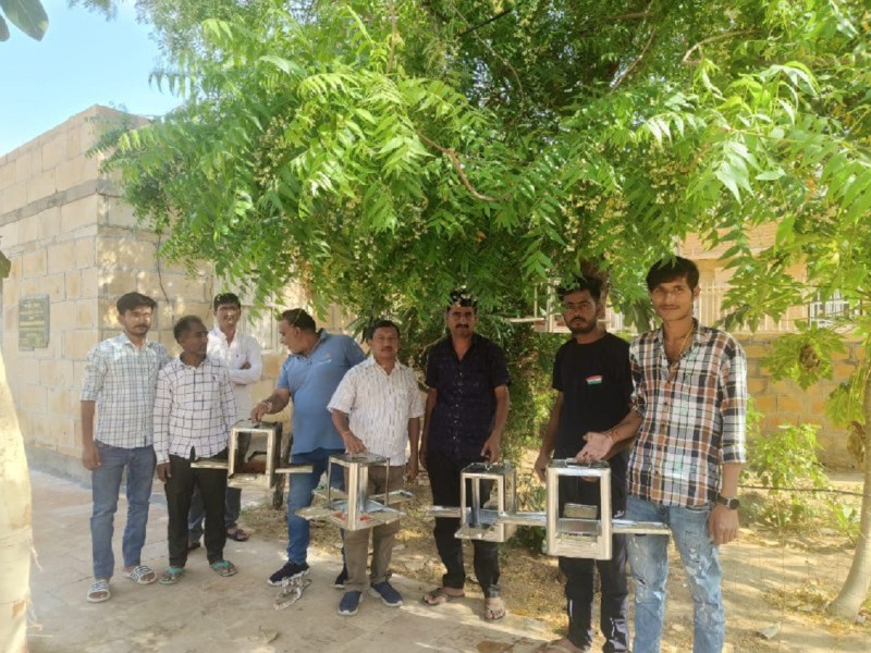 ‘पक्षियों के जीवन संरक्षण के लिए परिंडा व चुग्गा पात्र लगाने की जरूरत’