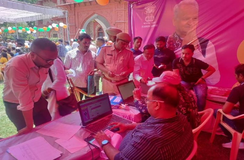 महंगाई राहत शिविरों का आगाज, प्रशासन शहरों संग शिविर भी शुरू