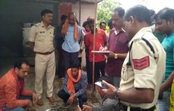 कोल माइंस हादसे में ठेका श्रमिक की मौत, जमकर हुआ हंगामा, 31 लाख मुआवजा की घोषणा
पर थमा प्रदर्शन - image