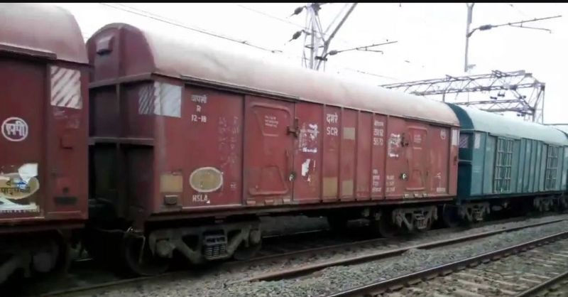 माल ढुलाई में रेलवे की एक वर्ष में 39.38 करोड़ की आय